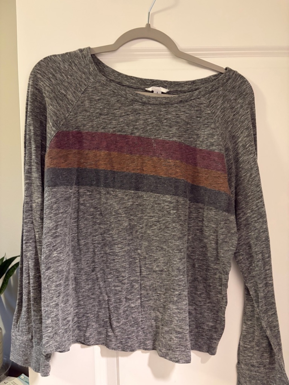 Evereve Heather Gray Long Sleeve Pullover with Maroon, Brown & Charcoal Stripes